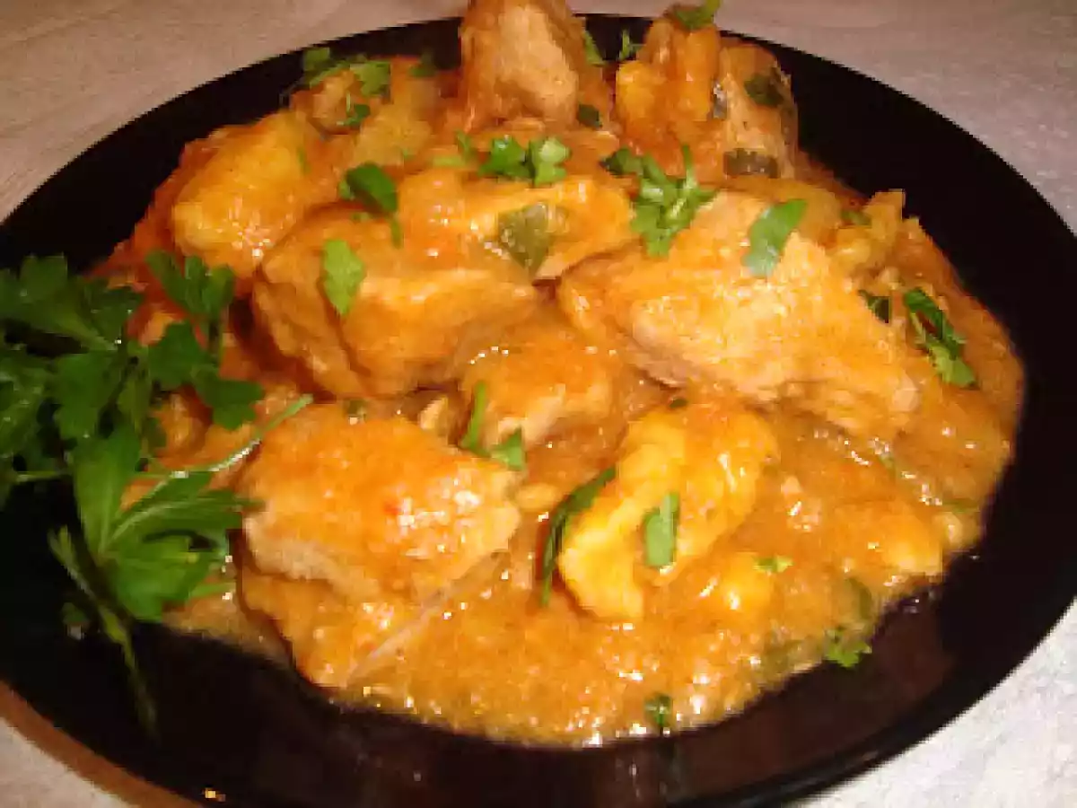 Gulas cu carne de porc