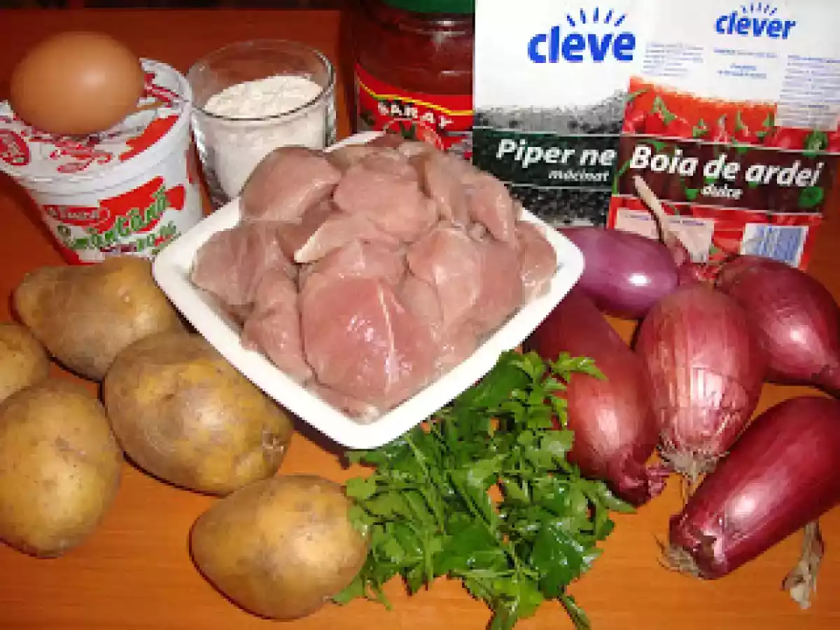 Gulas cu carne de porc - poza 2