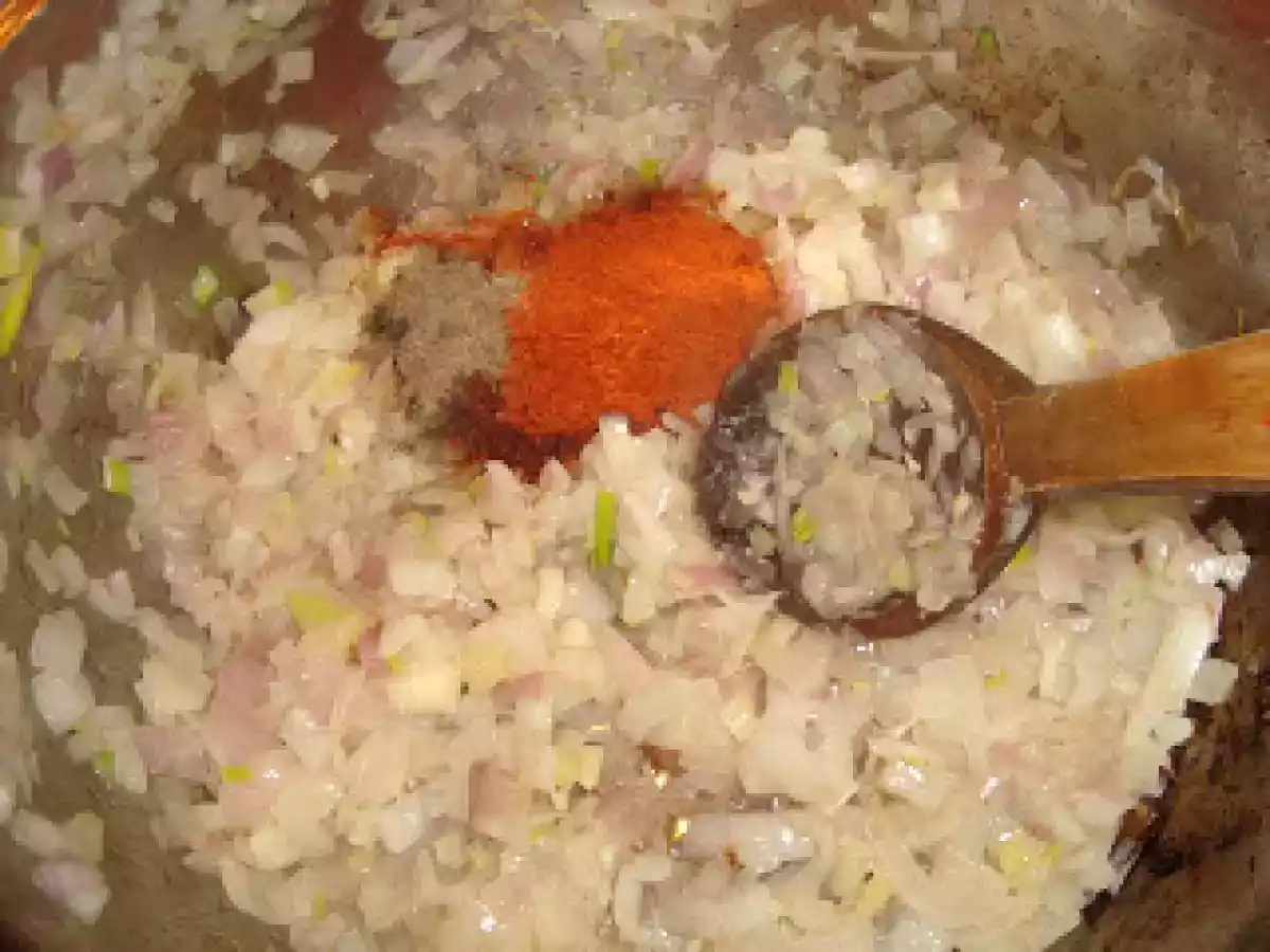 Gulas cu carne de porc - poza 4