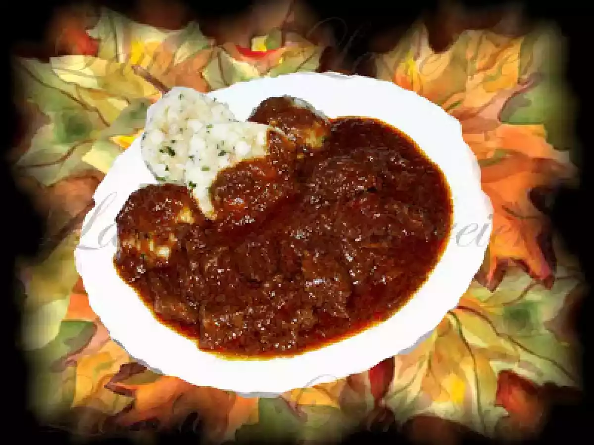 GULAS DIN CARNE DE VITA