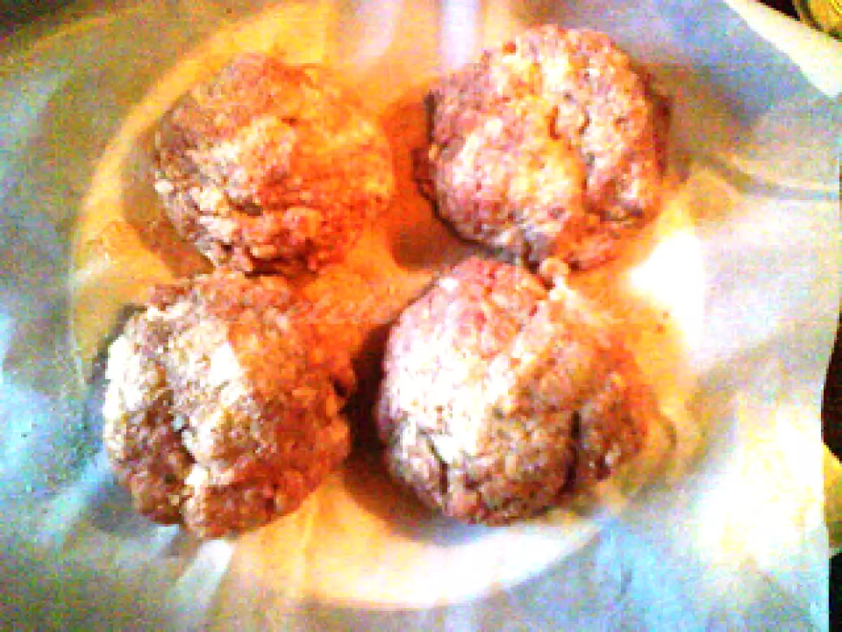 Hamburger facut in casa (Homemade hamburger) - poza 3