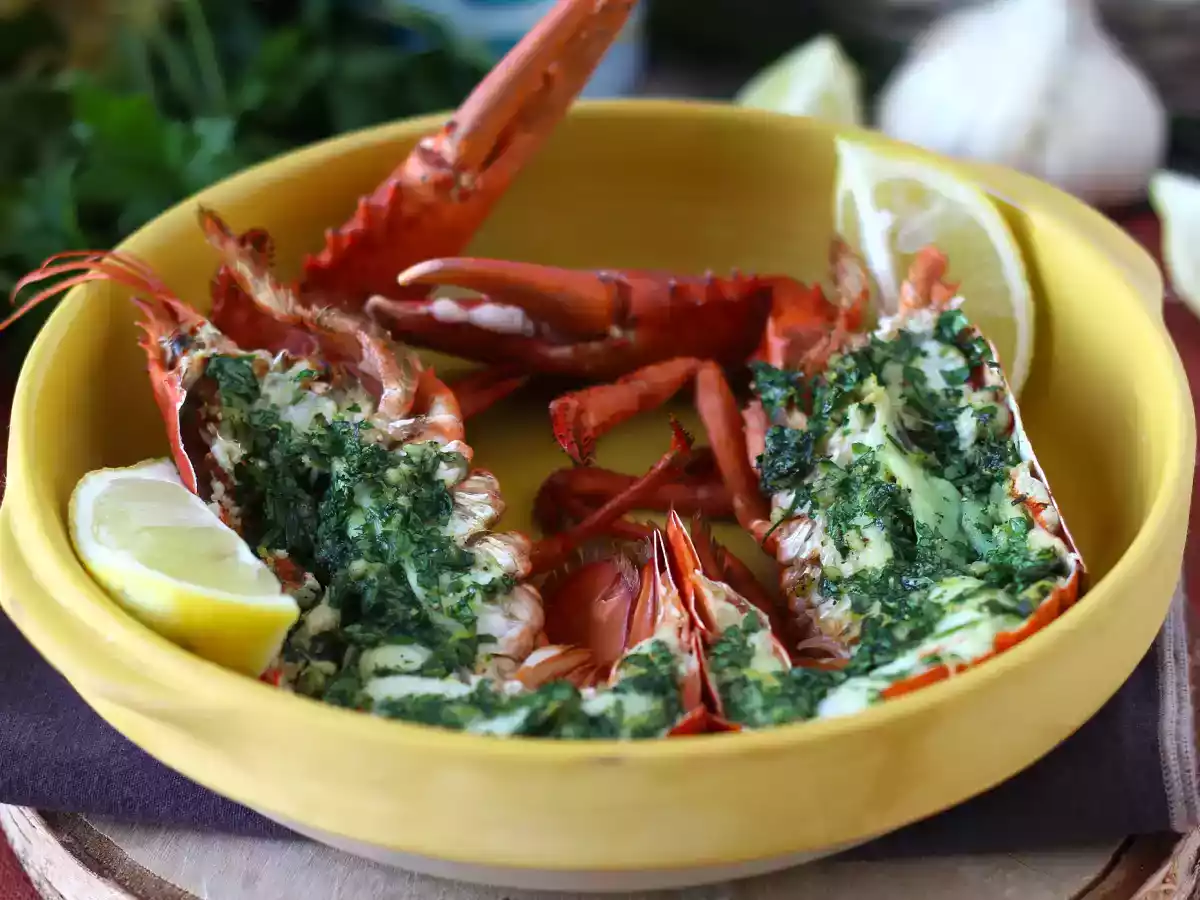 Homar la cuptor cu pătrunjel și lămâie: simplitate și rafinament - poza 5