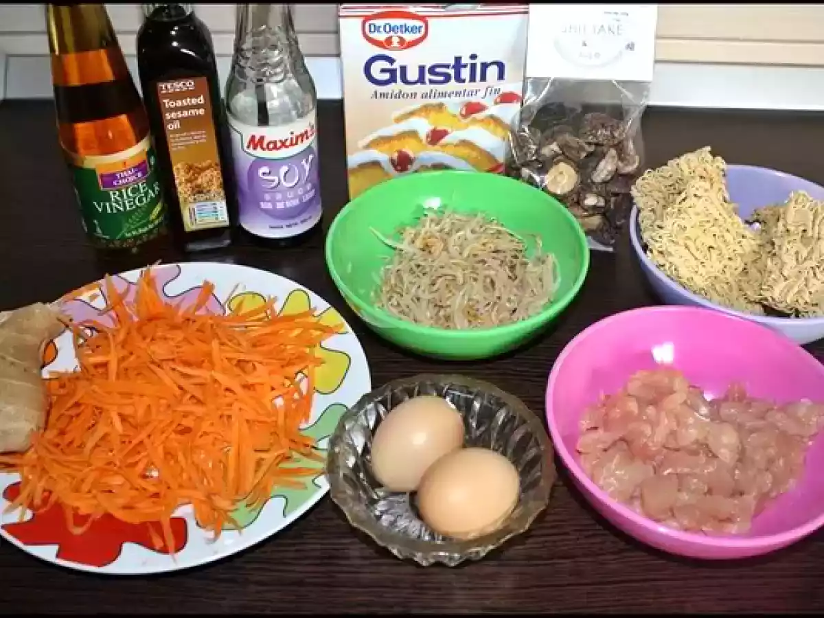 Hot & sour chinese soup - Supa chinezeasca iute-acra - poza 2