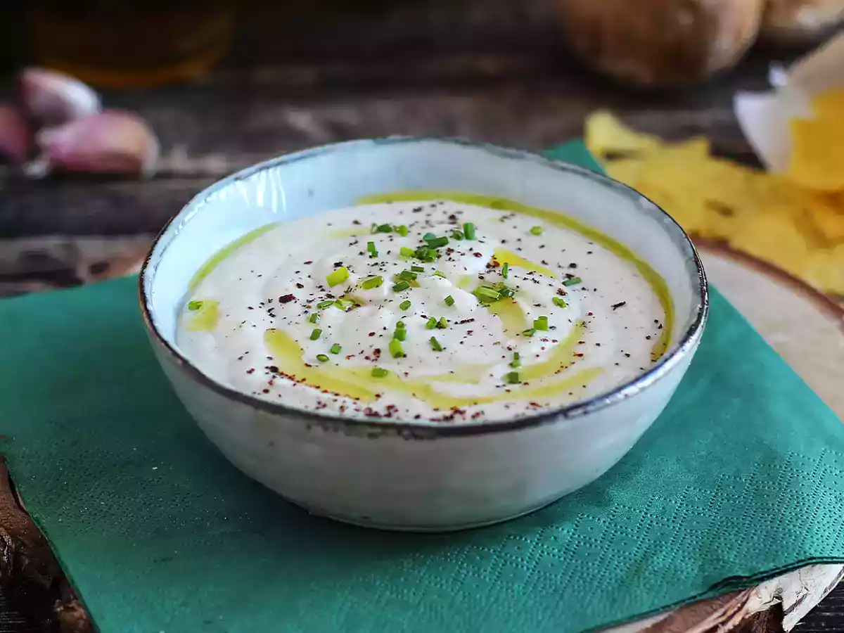 Hummus de fasole alba si lapte de cocos - poza 2