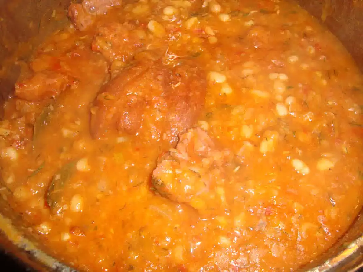 Iahnie de fasole cu ciolan - poza 6