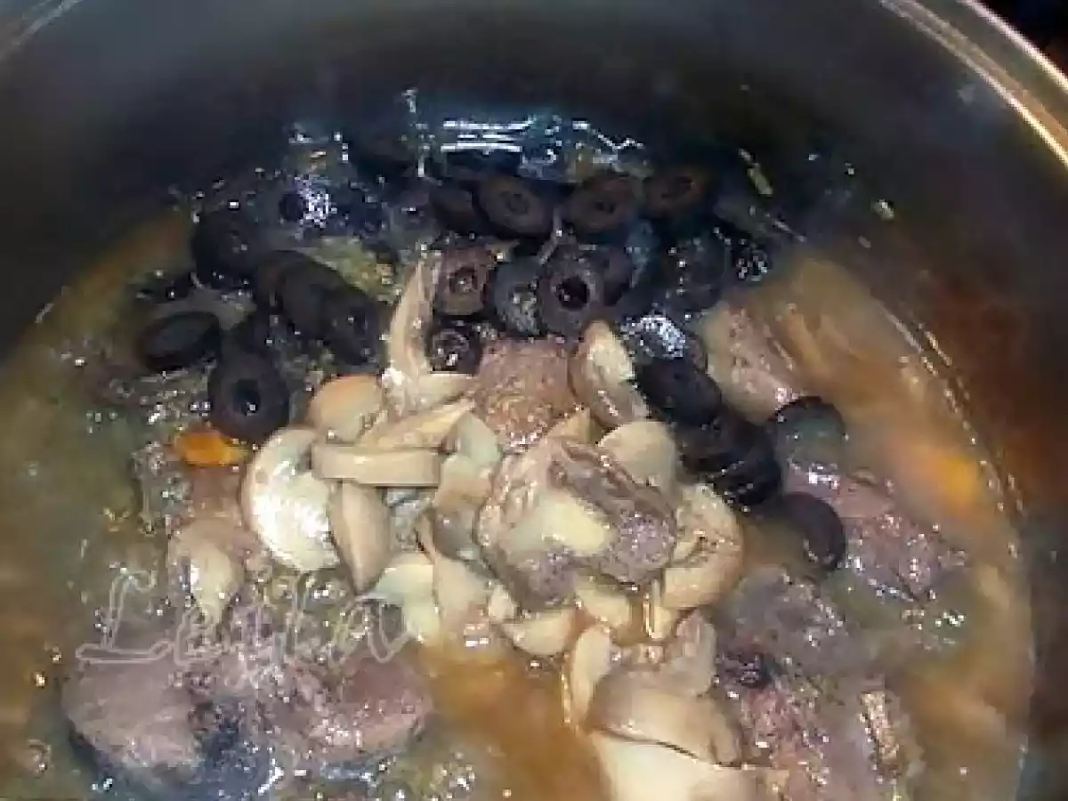 Iepure salbatic cu masline