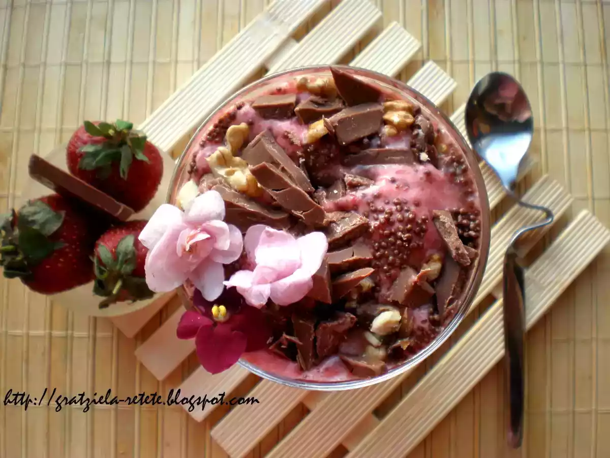 îngheţată de căpşuni şi banane - poza 2