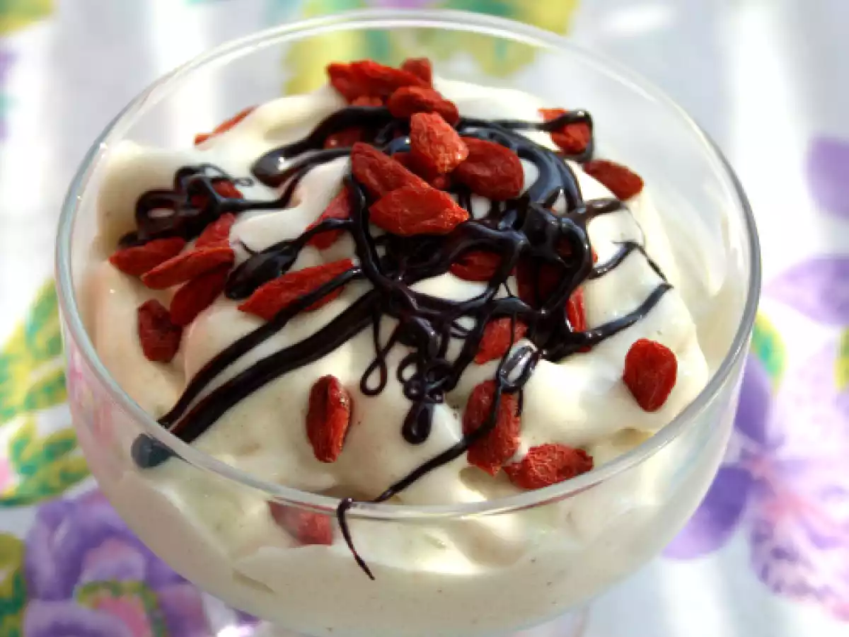Inghetata de banane si sos de ciocolata - poza 2