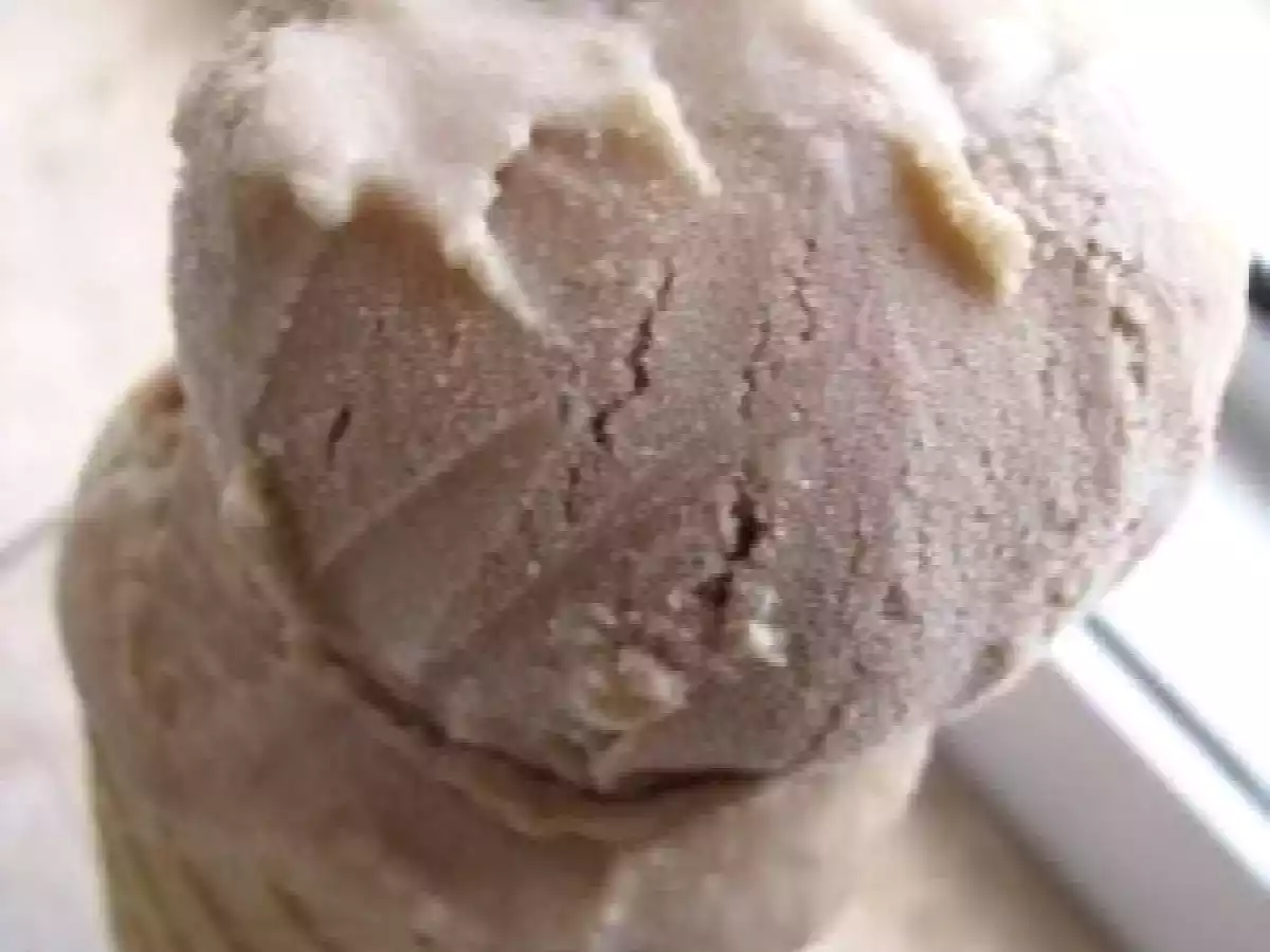 Inghetata de ciocolata cu crema de iaurt si fructe - poza 4