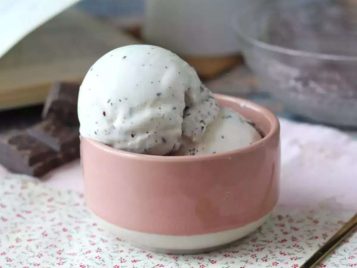 Înghețată în stil stracciatella cu Ninja Creami - poza 4