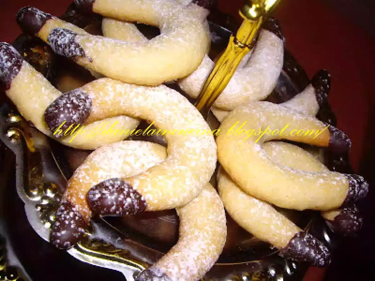 Kipferl cu vanilie/Kipferl alla vaniglia