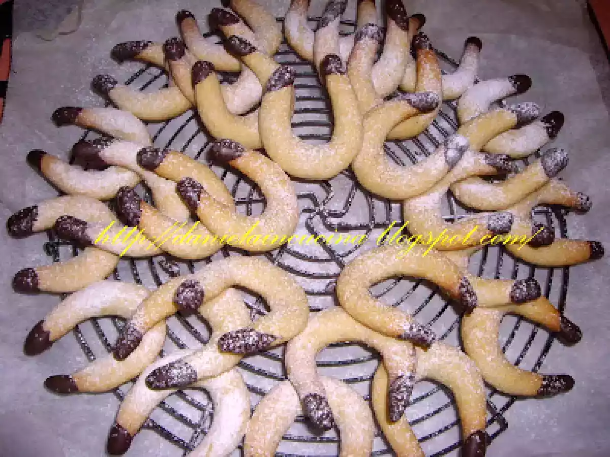 Kipferl cu vanilie/Kipferl alla vaniglia - poza 8