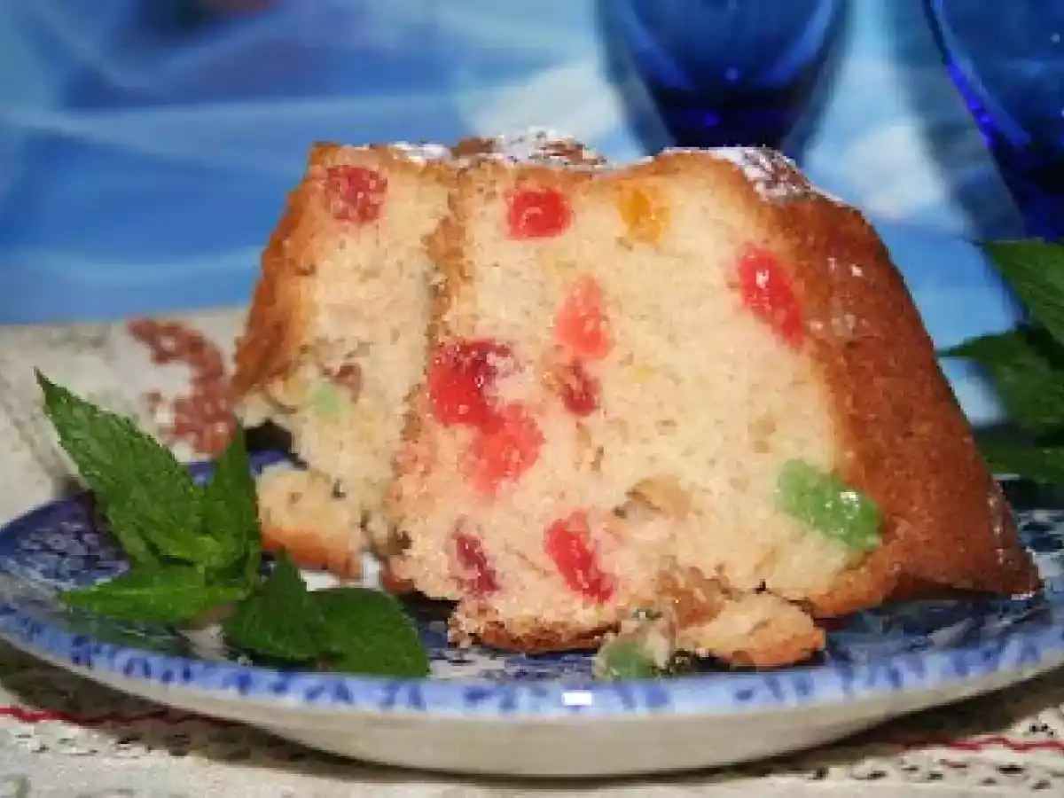 Kugelhopf (adica guguluf) cu rahat si stafide