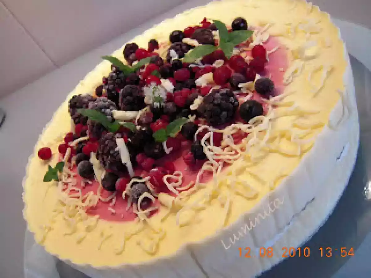 La multi ani, Dani! Tort de inghetata cu bezea... - poza 3