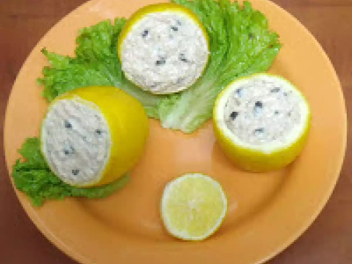 Lamai umplute cu pasta de ton si masline