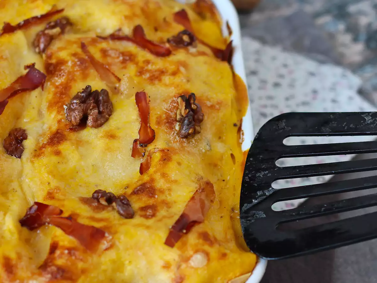 Lasagna cu dovleac, speck și nuci cremoase și crocante - poza 2