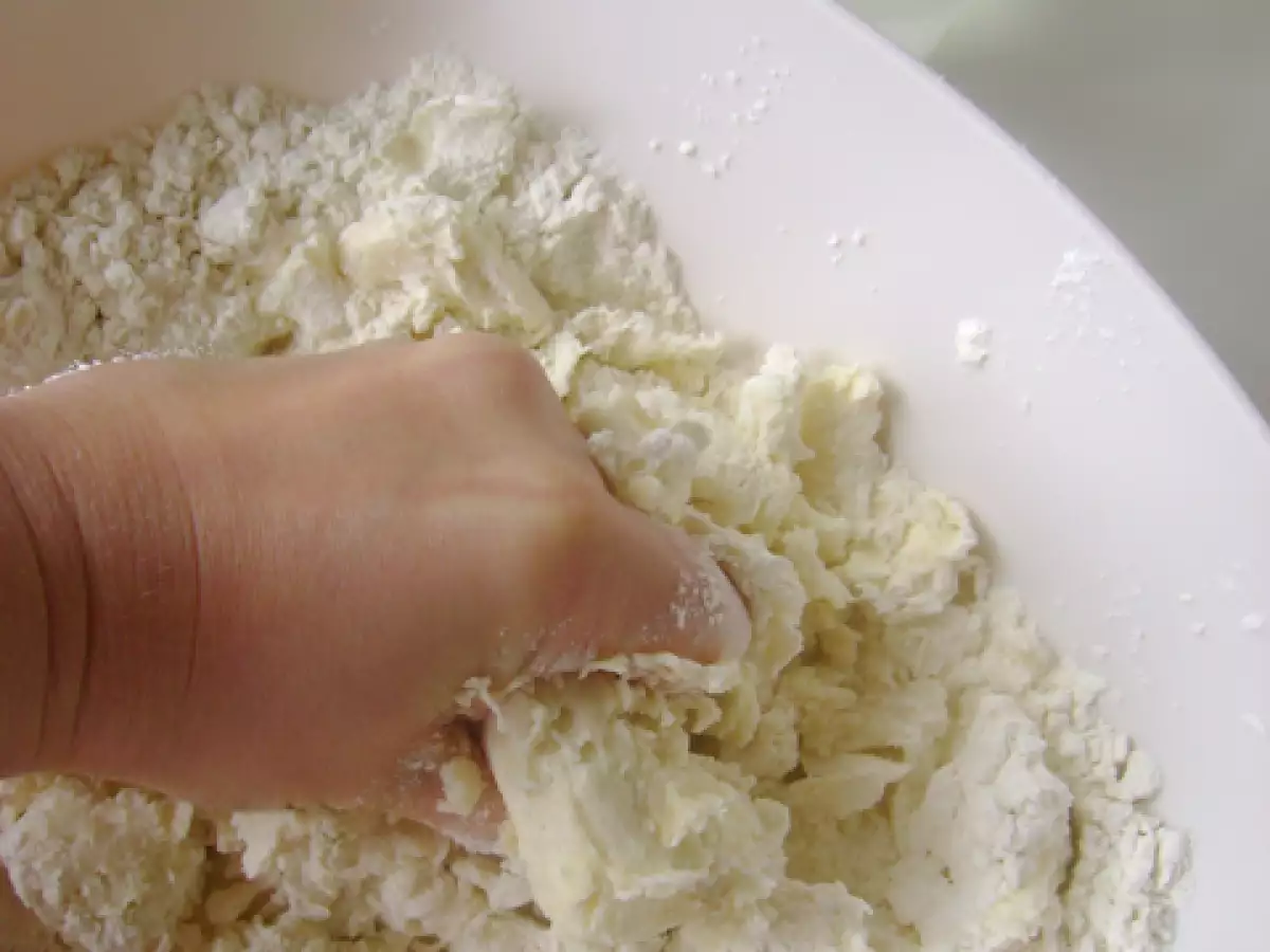 Lectia de gatit N.6 ~ Pasta Brisee - poza 3