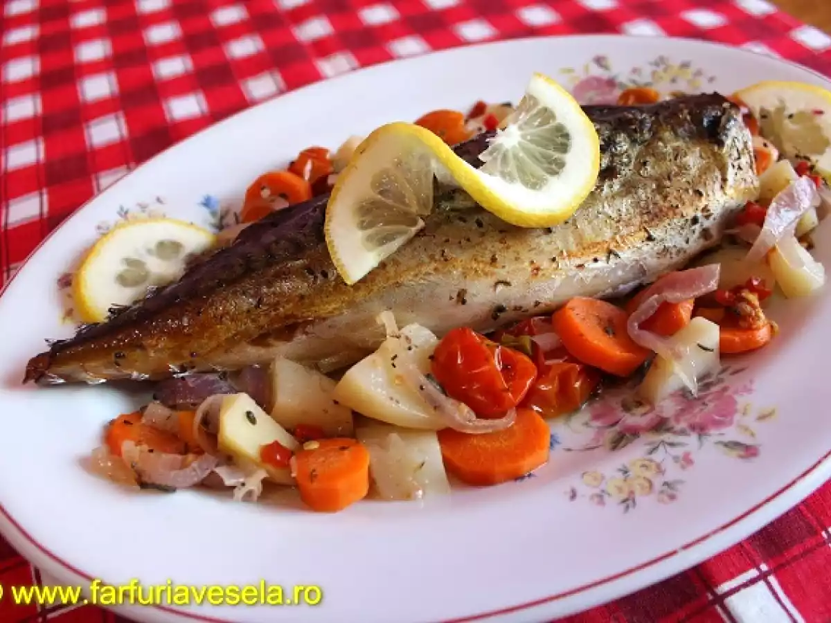 Macrou cu legume la cuptor (reteta video)