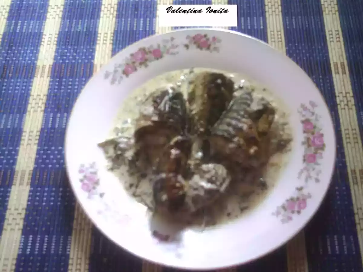 MACROU LA CUPTOR CU SOS ALB - poza 2