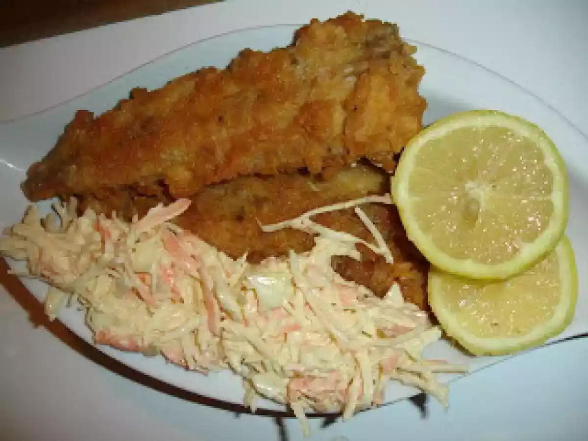 Macrou Pane cu Salata de Cruditati