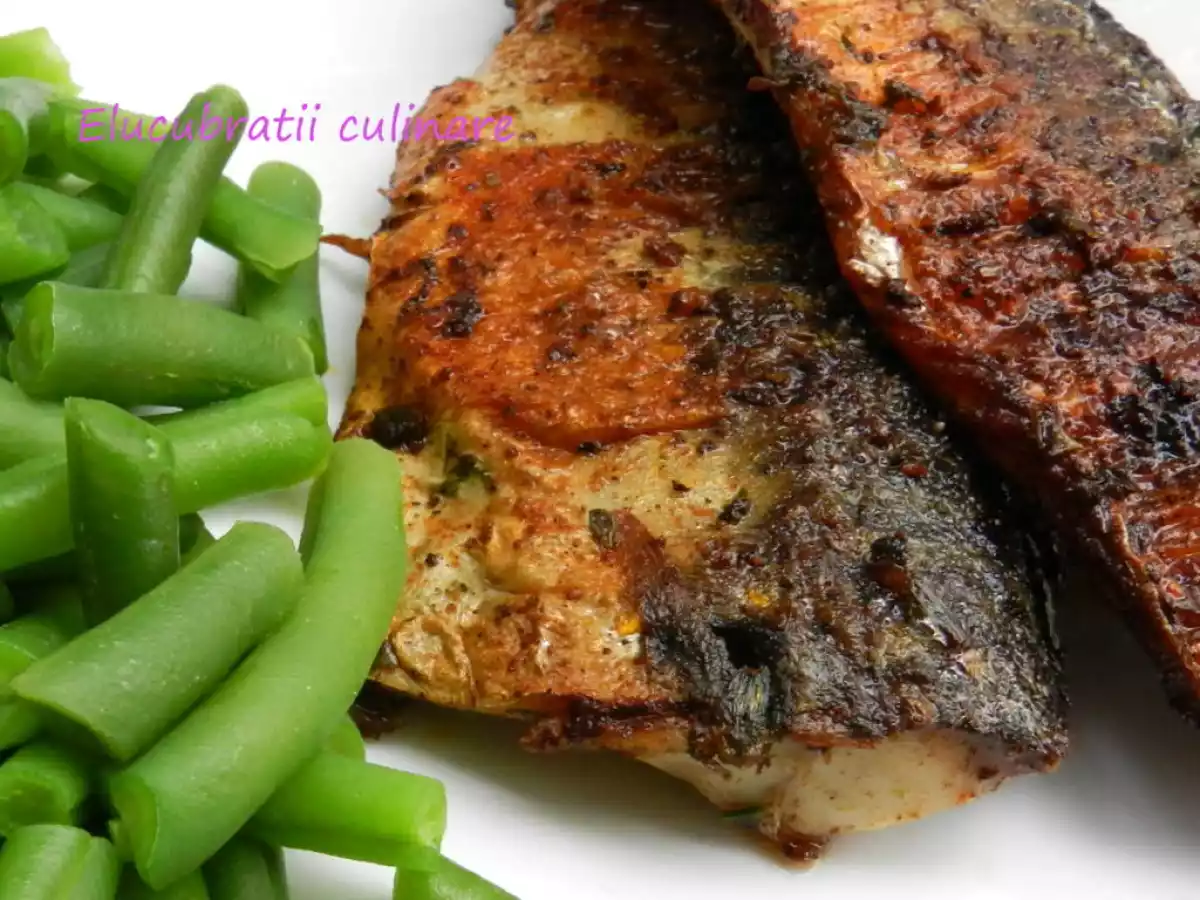 Macrou prăjit în unt