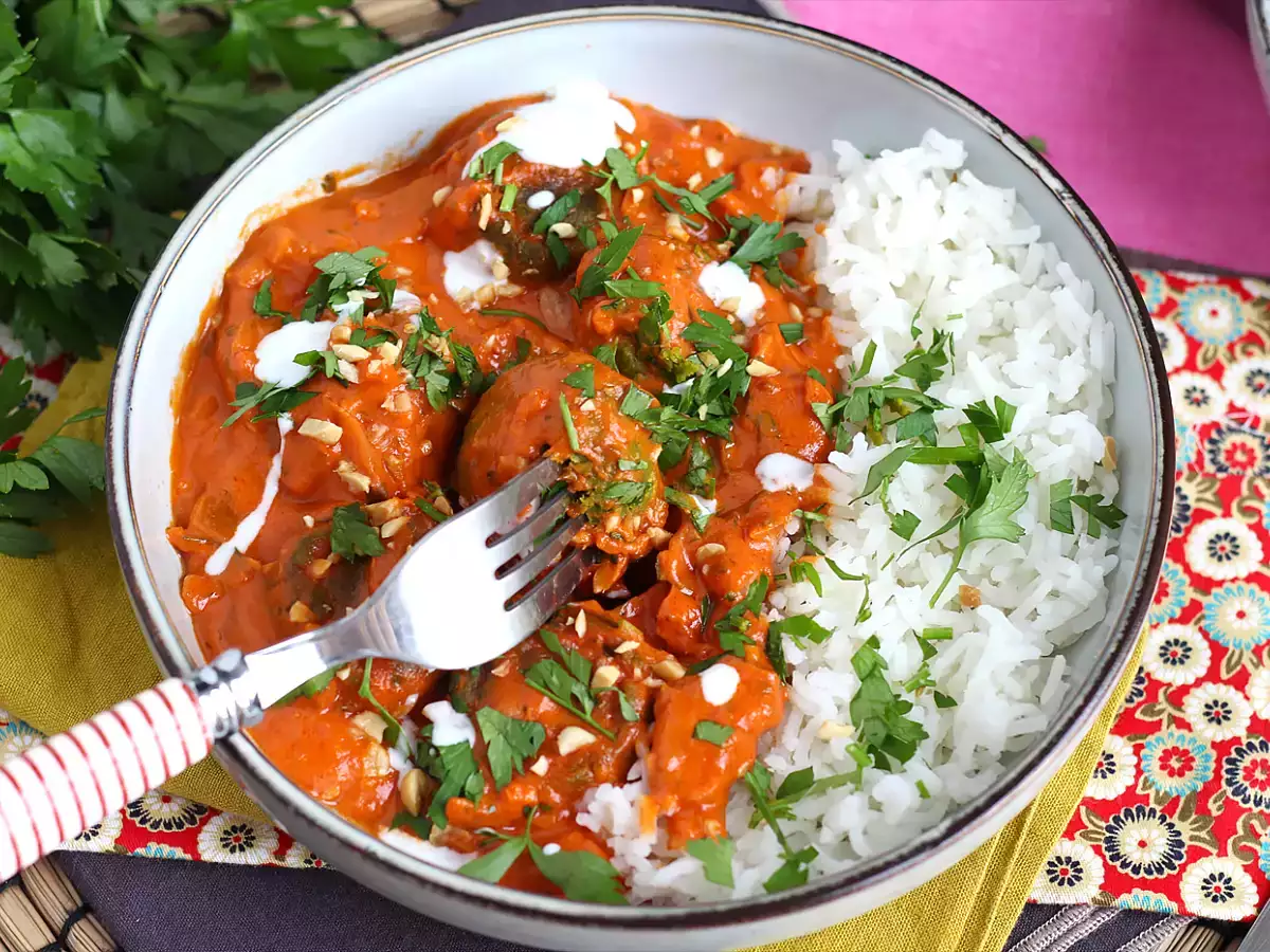 Malai Kofta vegan: chifelute de naut cu sos indian - poza 5