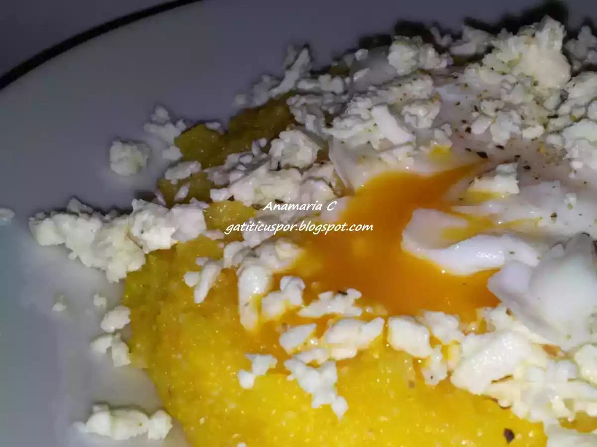 Mamaliga Cu Branza Si Oua Romanesti - poza 4