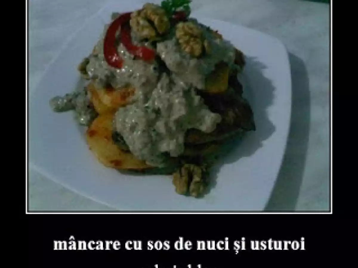 Mâncare cu sos de nuci i usturoi