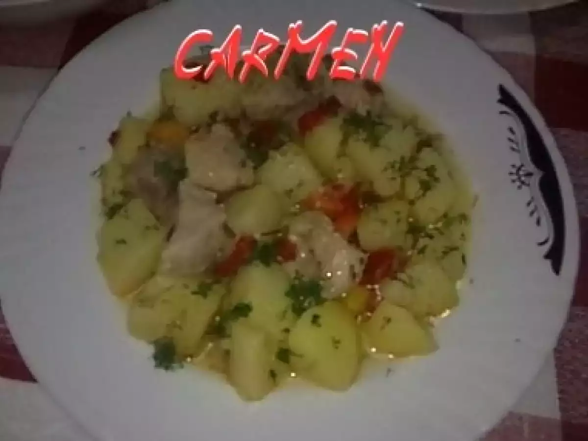 Mancare de cartofi, cu rasol alb de porc - poza 2