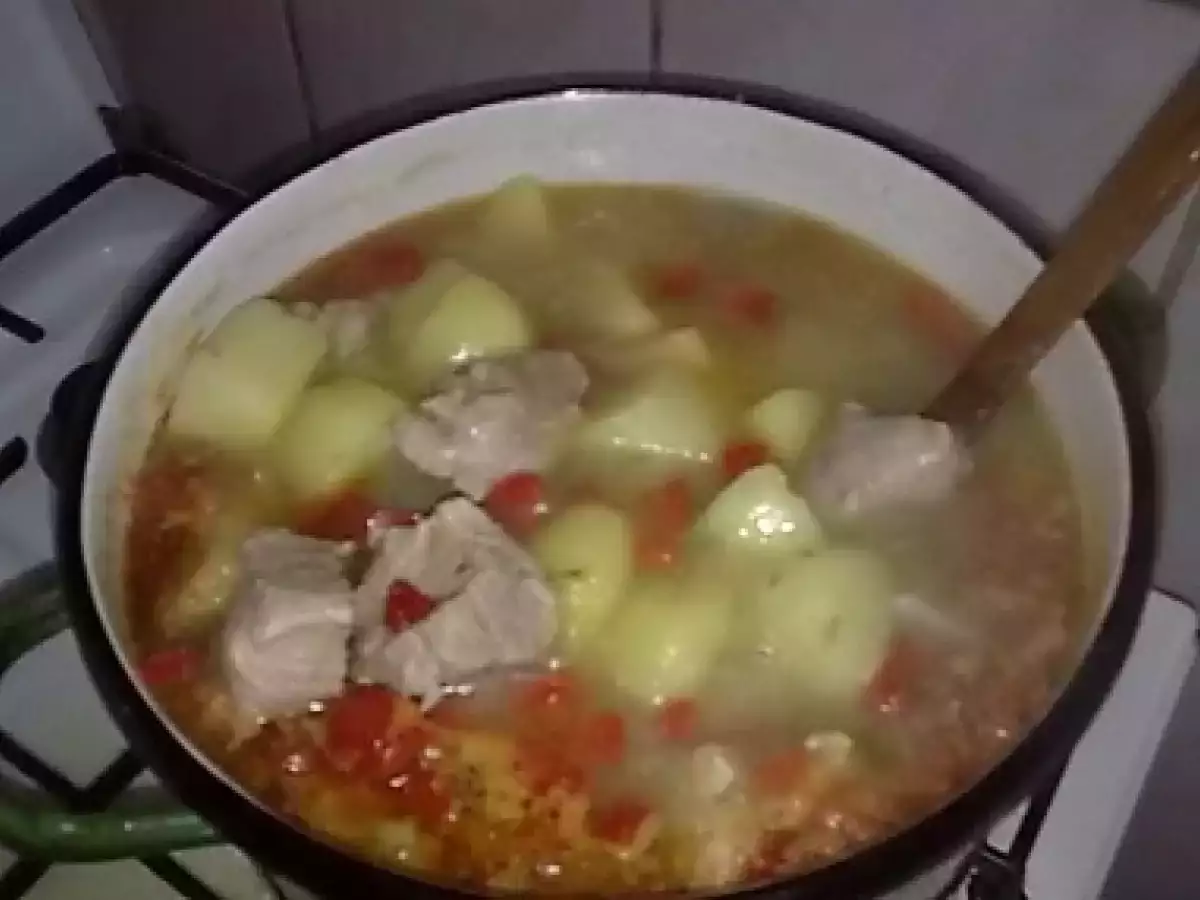 Mancare de cartofi, cu rasol alb de porc - poza 9