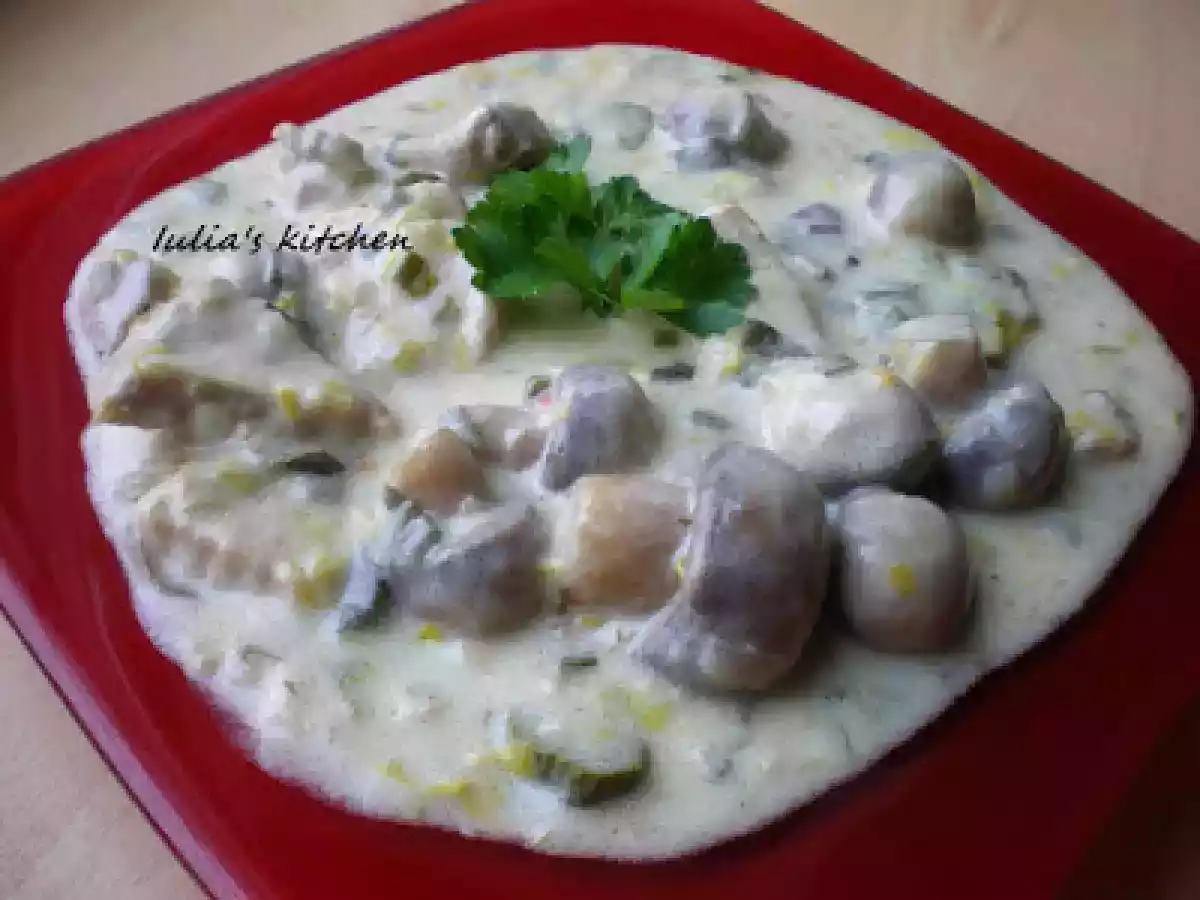 Mancare de ciuperci cu praz si carne de porc - poza 7