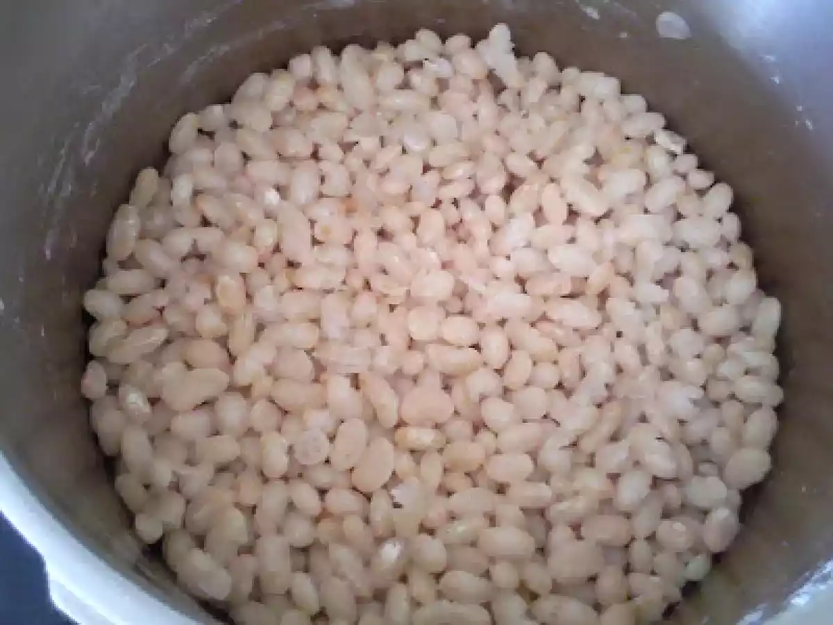 MANCARE DE FASOLE ALBA / GUISO DE ALUBIAS BLANCAS - poza 2