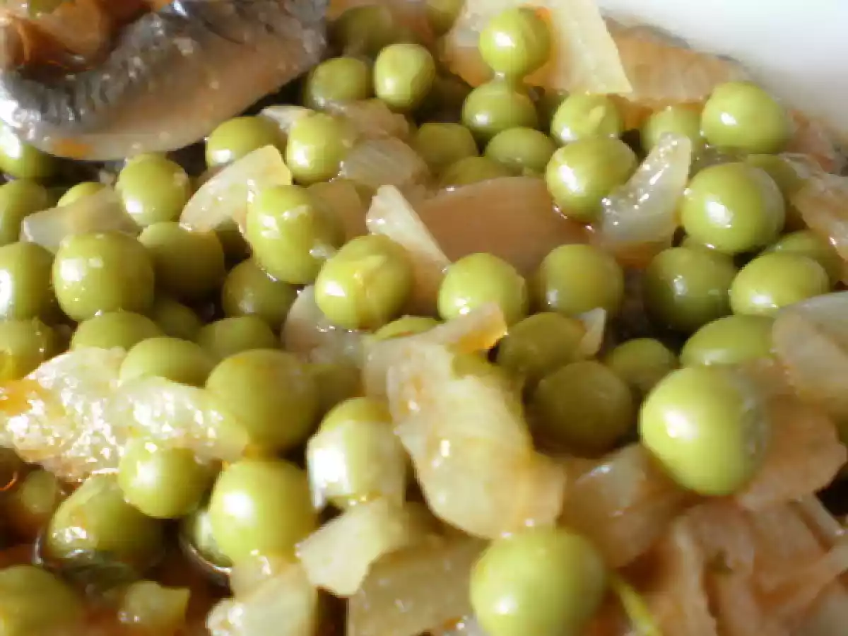 Mancare de mazare cu ciuperci