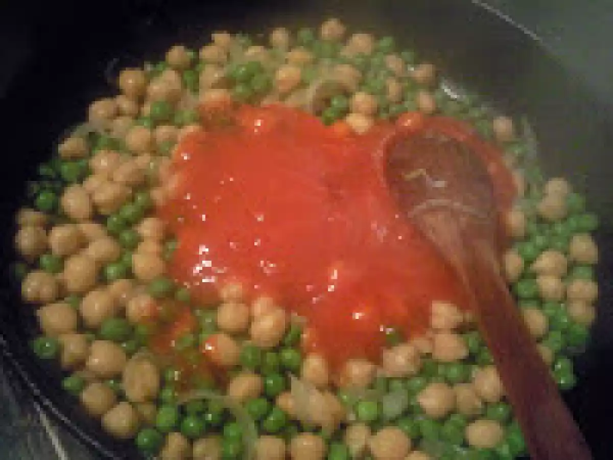 MANCARE DE NAUT SI MAZARE / GUISO DE GARBANZO Y GUISANTES - poza 3