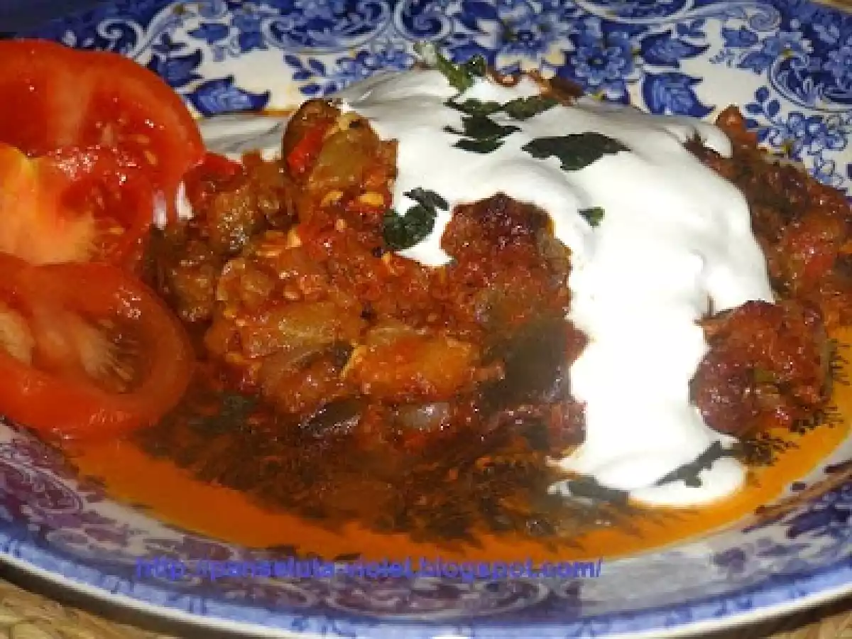 Mancare de vinete cu carne de vaca