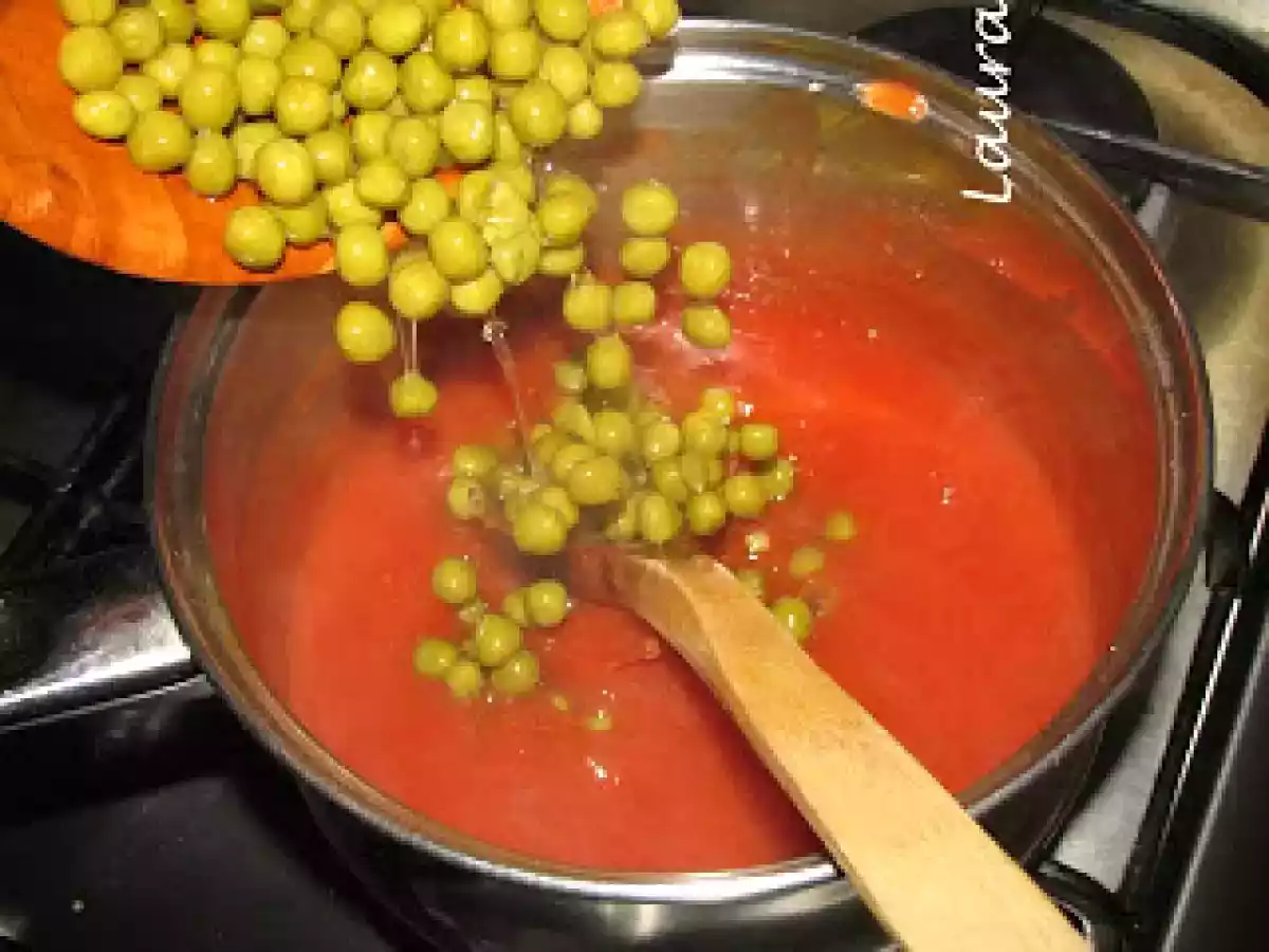 Mazare verde boabe in sos de rosii - poza 2