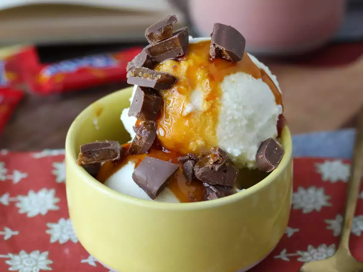 McFlurry de casă cu caramel și ciocolată neagră, preparat cu Ninja Creami - poza 3