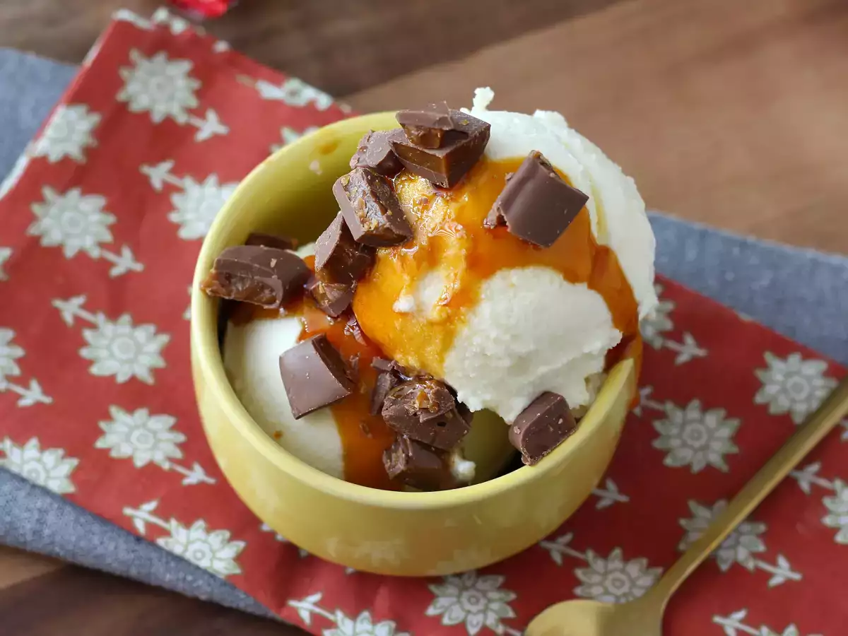 McFlurry de casă cu caramel și ciocolată neagră, preparat cu Ninja Creami - poza 5