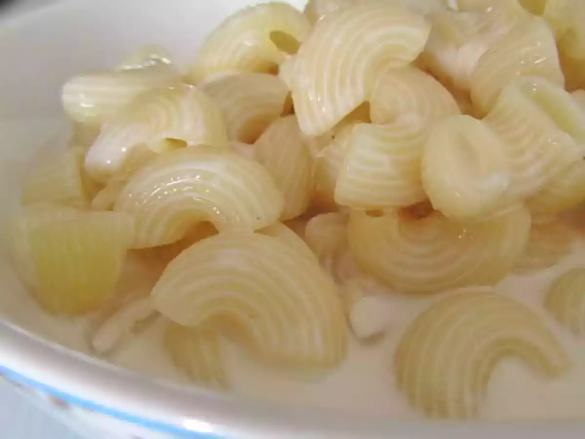 MELCI CU LAPTE - PASTA CON LECHE (dulce) - poza 2