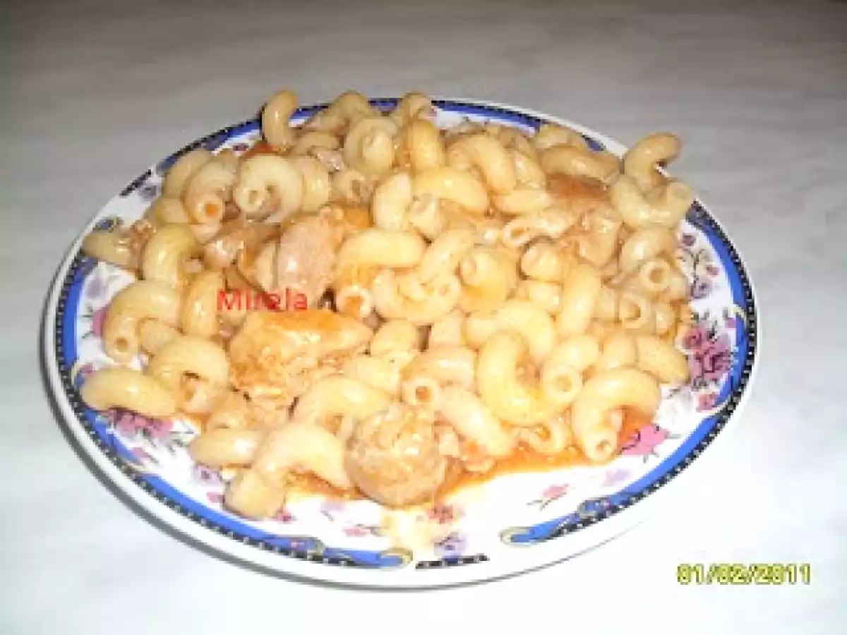 Melcisori cu sos si pulpe