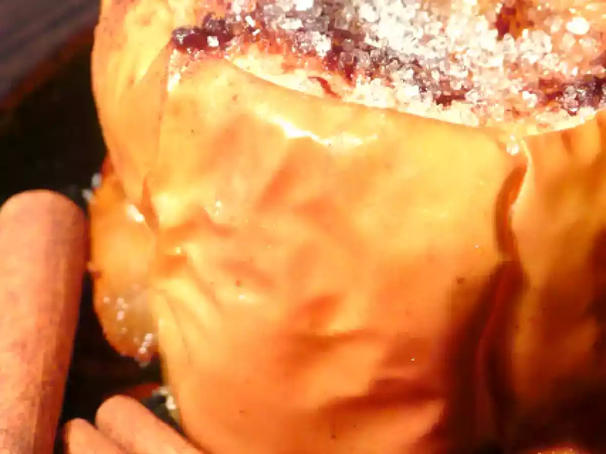 Mere coapte cu scortisoara si rom