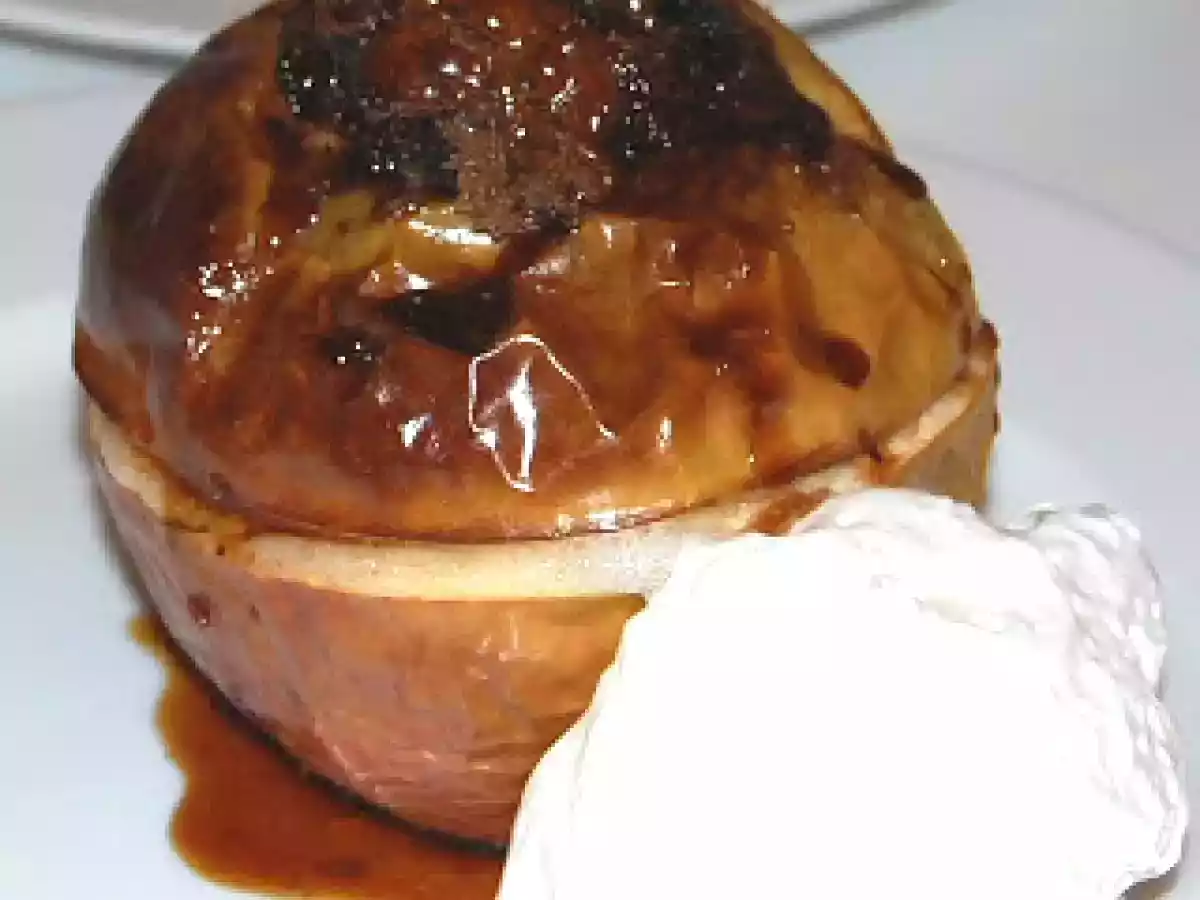 Mere coapte la cuptor