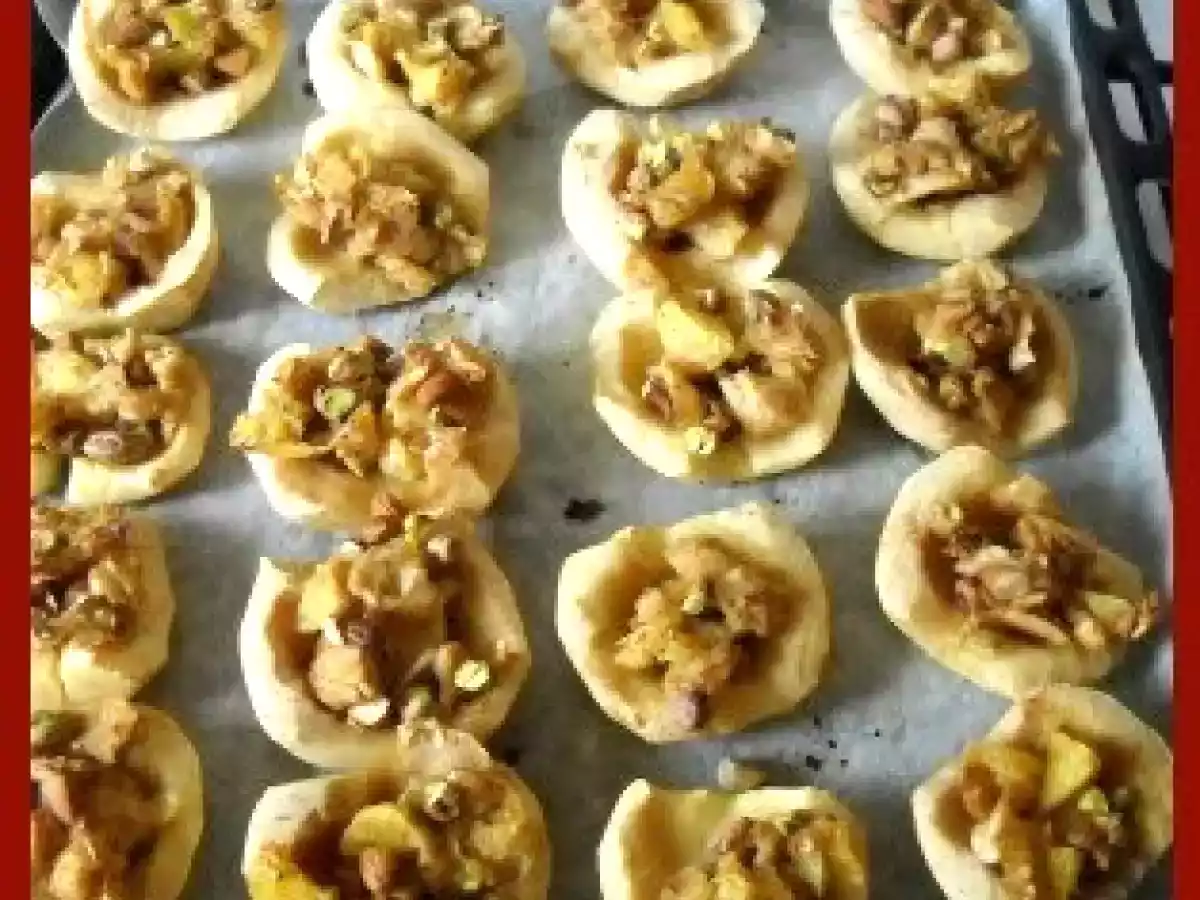 Mere umplute cu portocale, fistic si migdale - poza 7