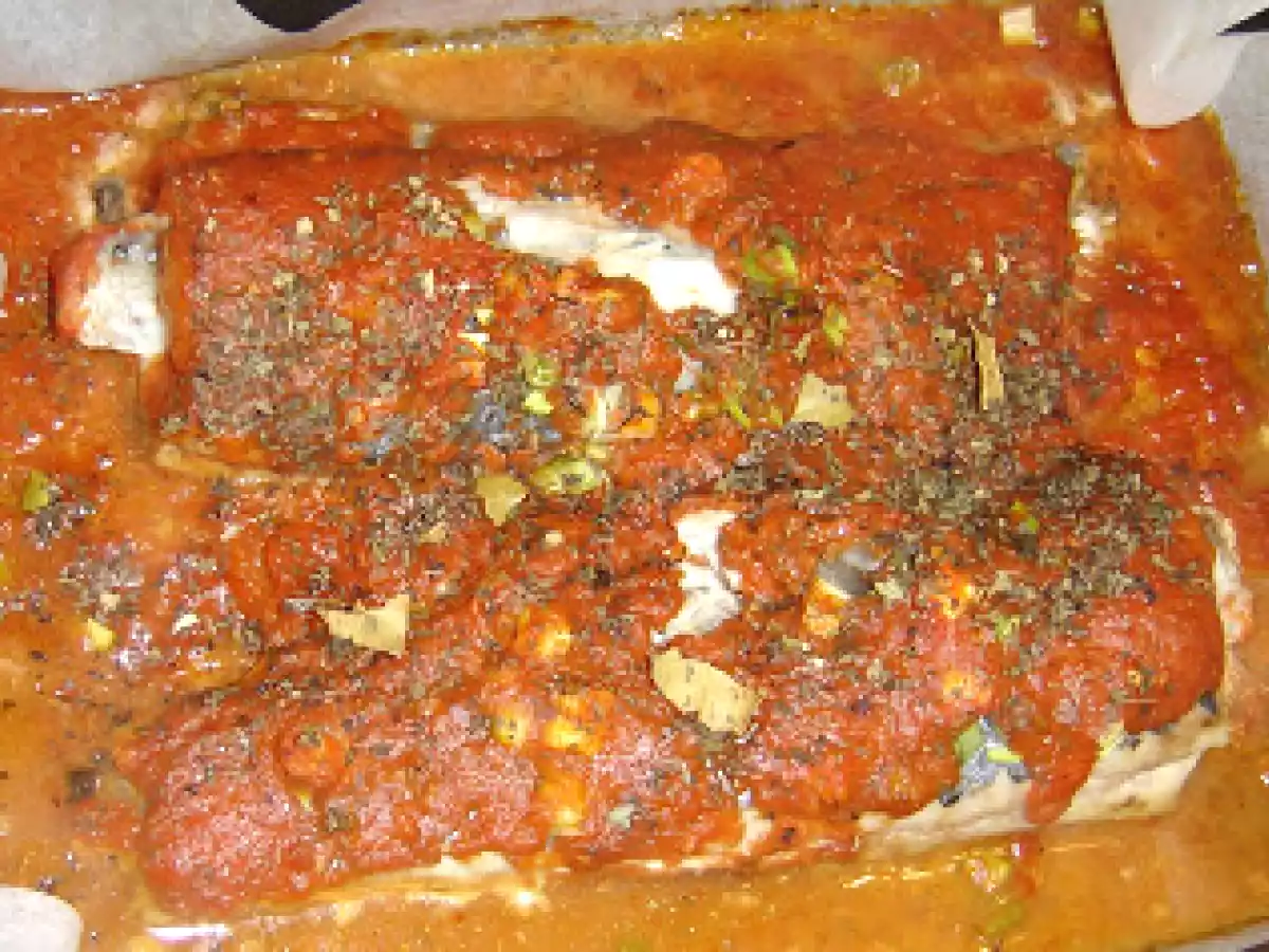Merluciu in sos de rosii la cuptor - poza 4