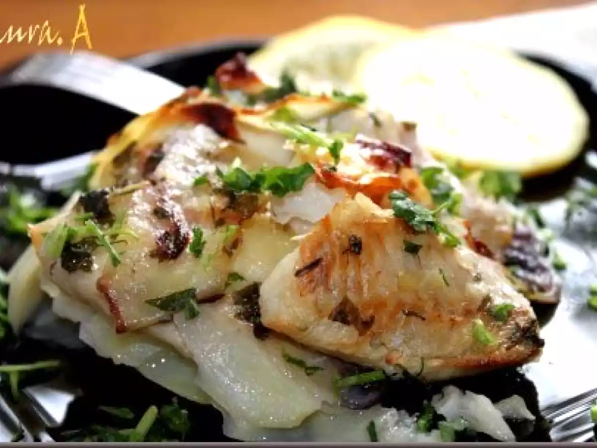 Merlucius la cuptor cu cartofi - poza 5