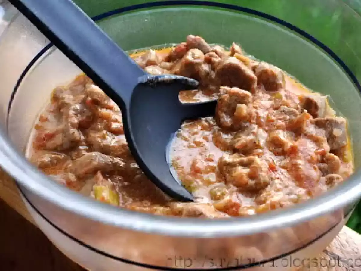 Miel cu sos de iaurt