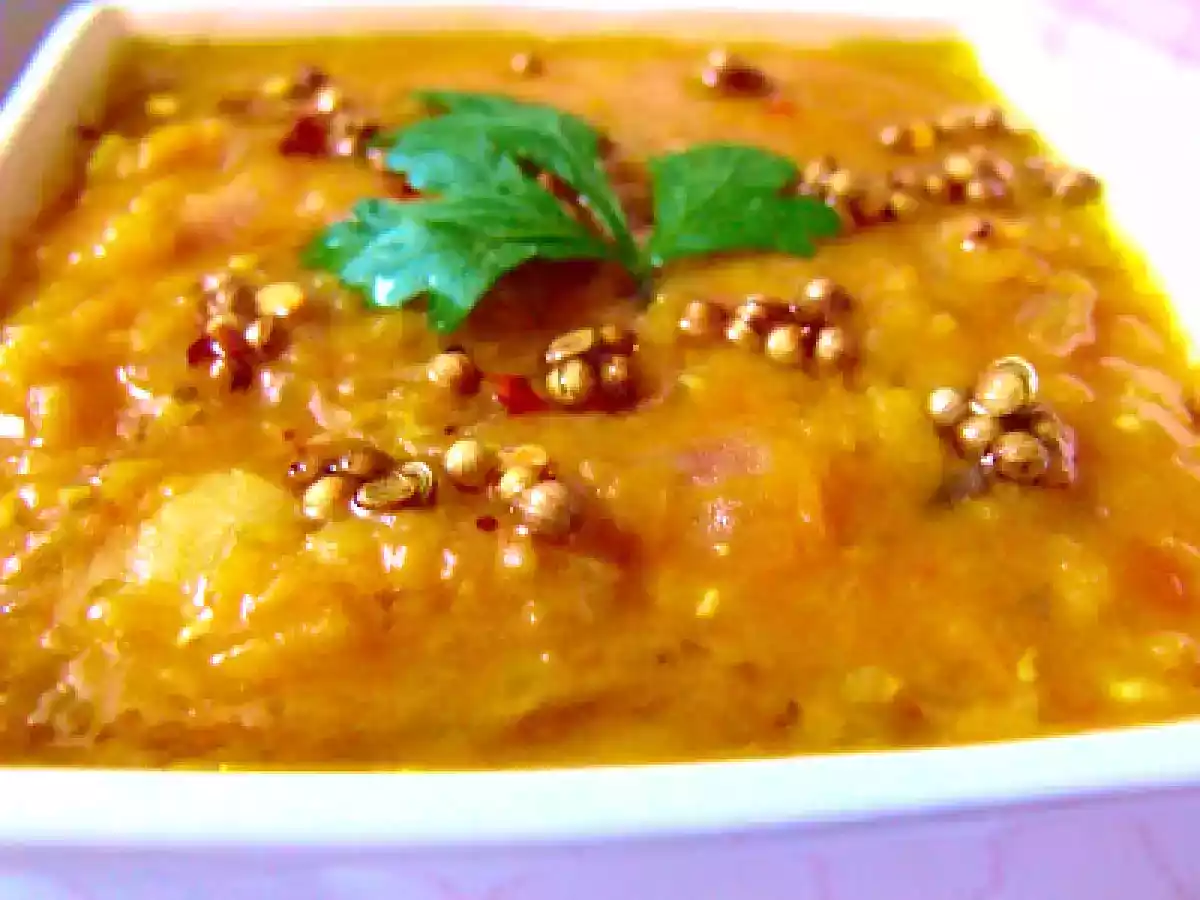 MINCARE DE LINTE ROSIE CU LAPTE DE COCOS(COCONUT DHAL)