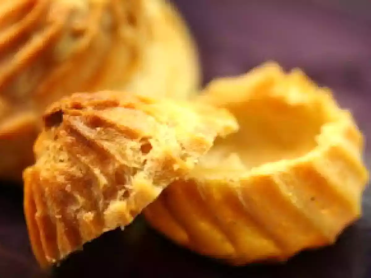 Mini eclere cu crema de vanilie si ciocolata - poza 2