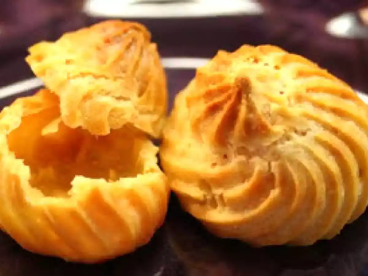 Mini eclere cu crema de vanilie si ciocolata - poza 3