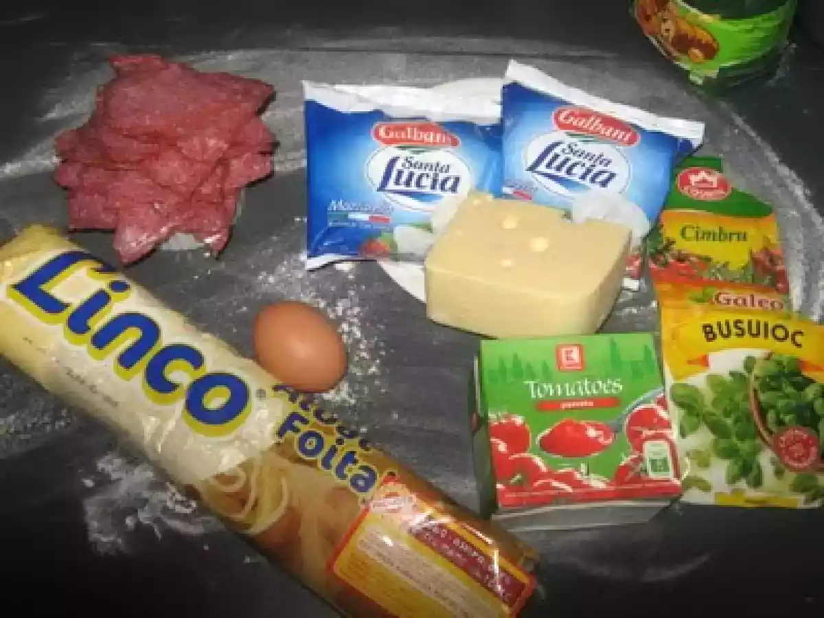 Mini pizza cu aluat de foietaj si mozzarella - poza 2